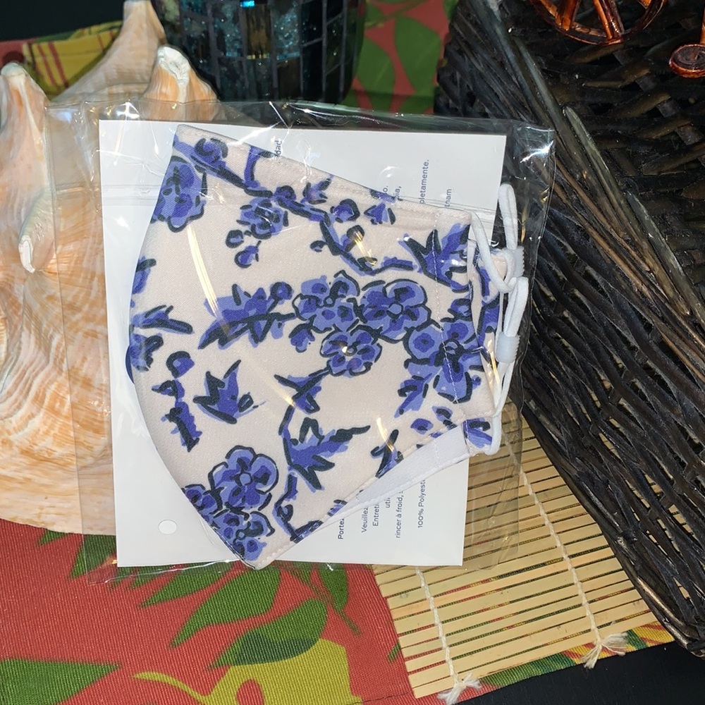 😷 Tory Burch Facemask